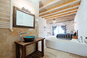 Tuğhan Stone House