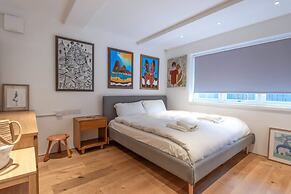 Chic 2-bedroom Home - Richmond Upon Thames