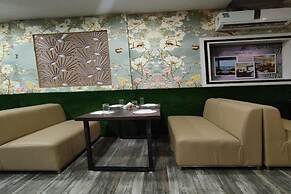 Q Saina's S K Regency