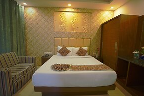 Q Saina's S K Regency