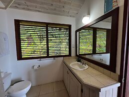 Authentic St. Lucian Experience At Prestigious Villa - Colibri Cottage