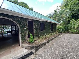 Authentic St. Lucian Experience At Prestigious Villa - Colibri Cottage