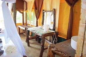 Boma Simba Lodge