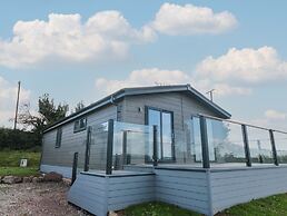 Honeysuckle Lodge