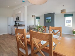 Honeysuckle Lodge