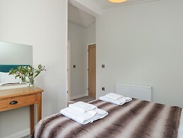 Honeysuckle Lodge
