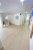 Blue Island Hotel