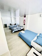 Blue Island Hotel