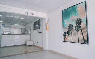 Blue Island Hotel