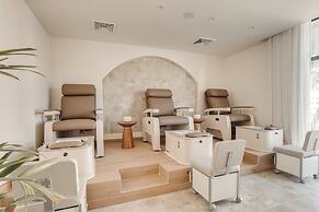 Fort George Hotel & Spa