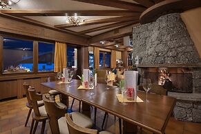 Cardo hotel