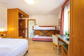 Cardo hotel