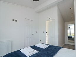 Buttercup Lodge