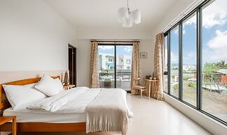 Pet Rainbow Maison Resort Hotel
