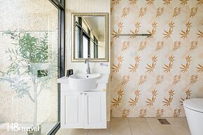 Pet Rainbow Maison Resort Hotel