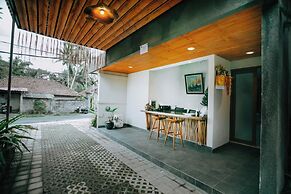 Mahayoga Ubud Private Pool Villa Spa And Resto