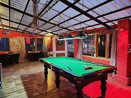 Page 3 - Riverside Rooms & Bar