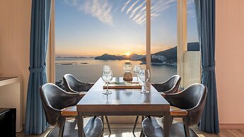 Geoje Sunbeachoceanview Dog Pension