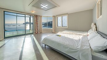 Geoje Sunbeachoceanview Dog Pension