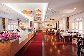 Lanna Inthan Hotel & Resort