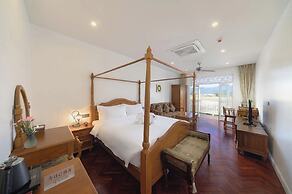 Lanna Inthan Hotel & Resort