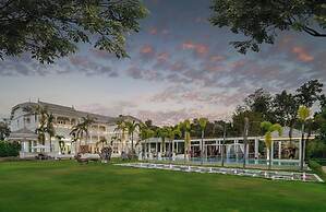 Lanna Inthan Hotel & Resort