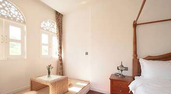 Lanna Inthan Hotel & Resort