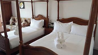 Lanna Inthan Hotel & Resort