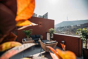 Monday Hotel