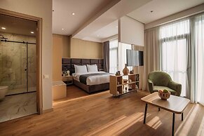 Monday Hotel