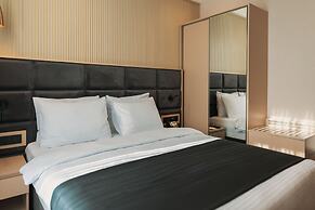 Monday Hotel