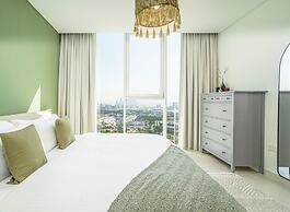 HomesGetaway-2BR Apt in 1 Residences