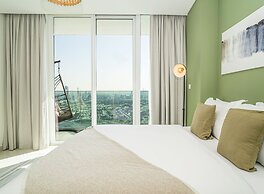 HomesGetaway-2BR Apt in 1 Residences