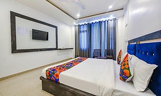 Fabhotel The Micky House