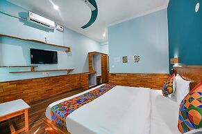 Fabhotel Snower
