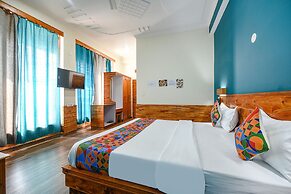 Fabhotel Snower