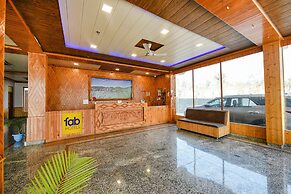 Fabhotel Snower