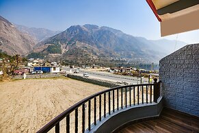 Fabhotel Snower