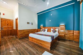 Fabhotel Snower