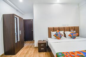 Fabhotel Seven Wonders 55