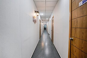 Fabhotel Sky City