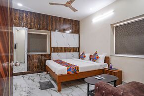 Fabhotel Perams Grand Inn