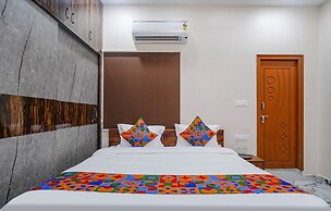 Fabhotel Perams Grand Inn