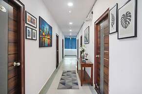 Fabhotel Grand Broholic