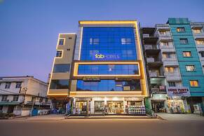 Fabhotel Grand Broholic