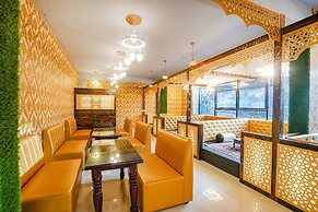 Fabhotel Grand Broholic