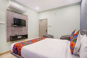 Fabhotel Lio7 Grand