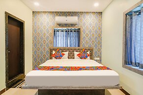 Fabhotel Lio7 Grand