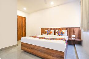 FabHotel The King Palace