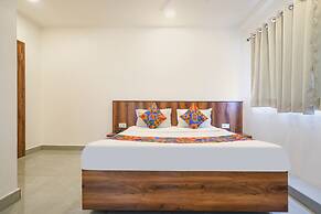 FabHotel The King Palace